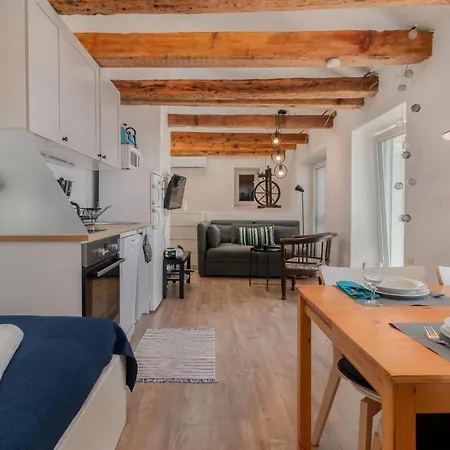 Awesome In With Kitchen Apartment Novi Vinodolski